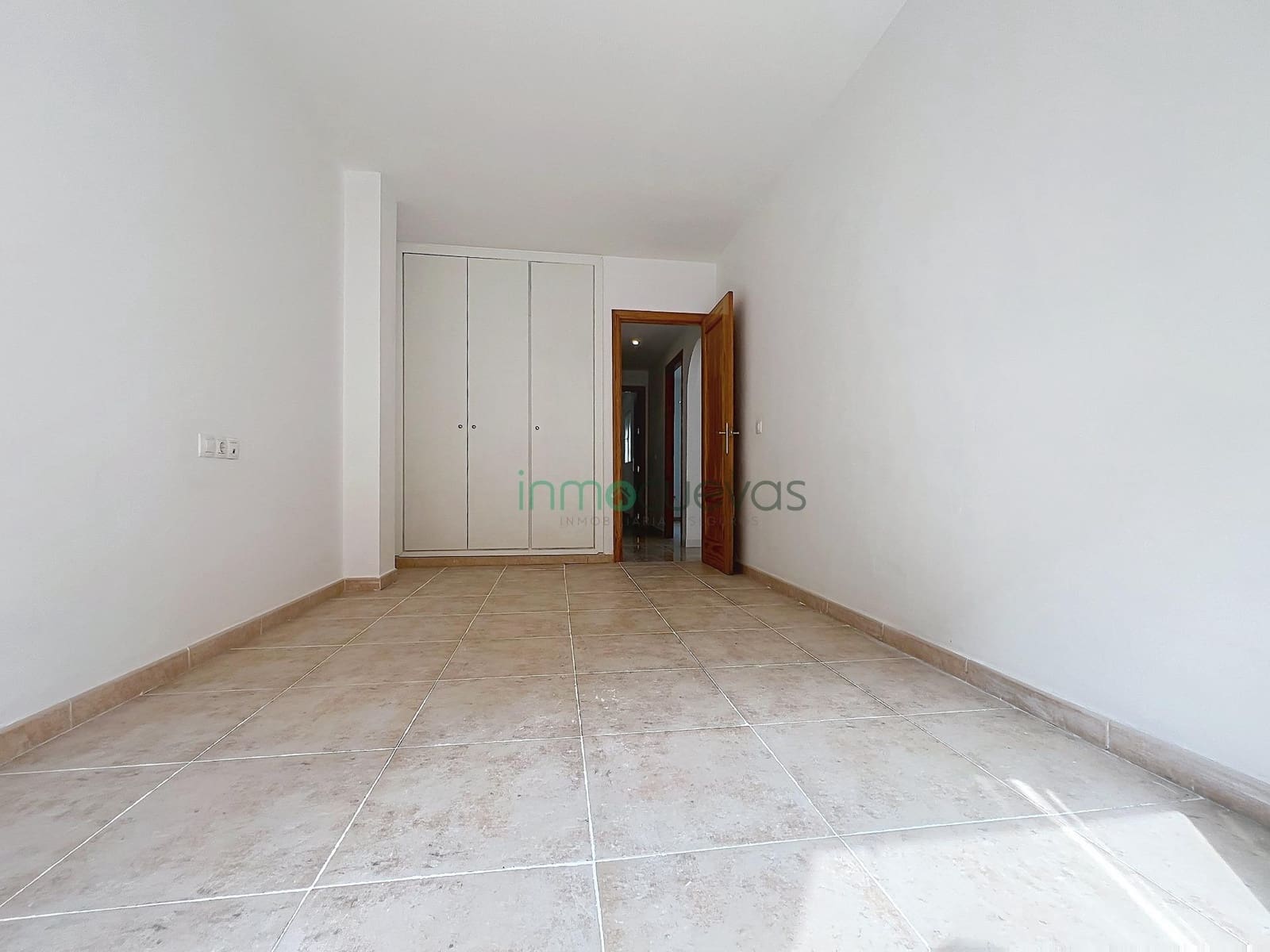 4 bedroom Flat for sale in Cuevas del Almanzora - € 125,000 (Ref: 9712070)