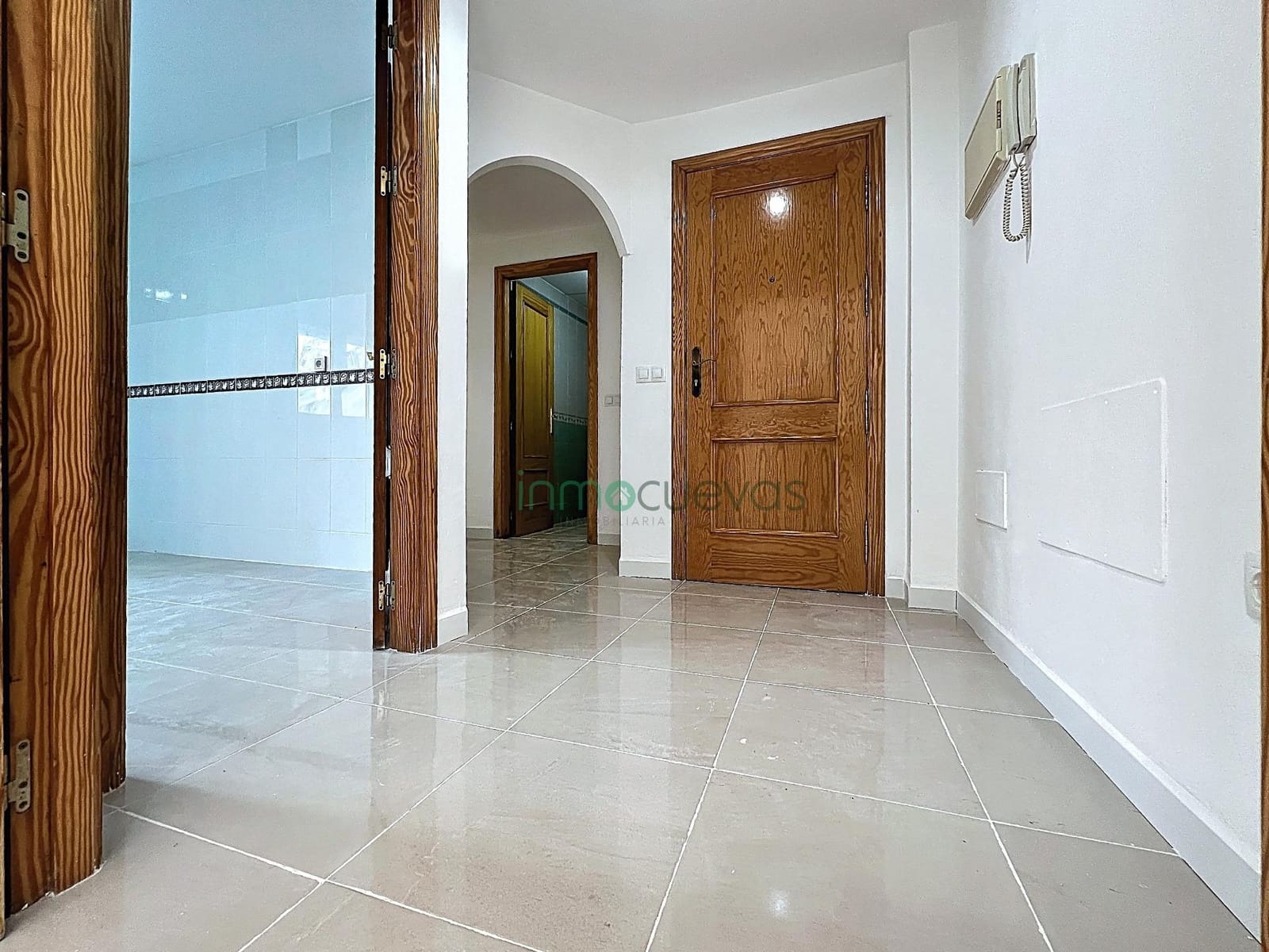 4 bedroom Flat for sale in Cuevas del Almanzora - € 125,000 (Ref: 9712070)