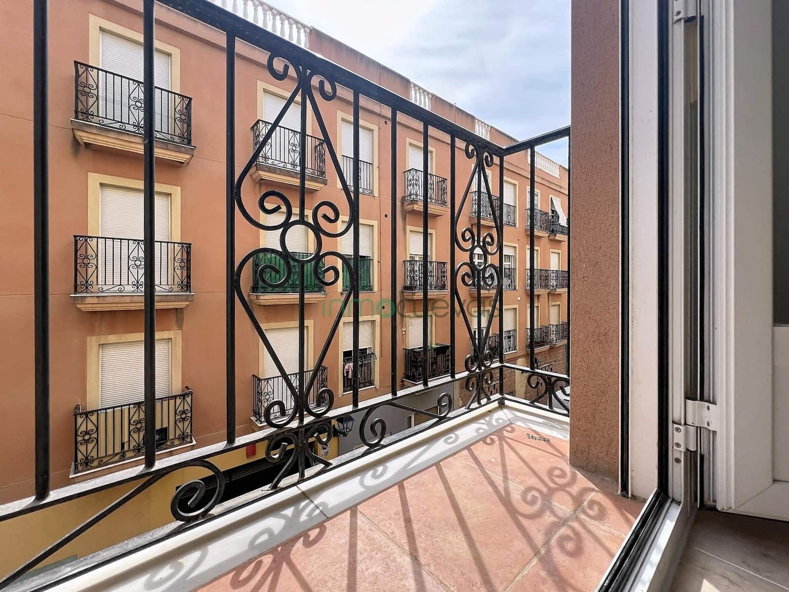 4 bedroom Flat for sale in Cuevas del Almanzora - € 125,000 (Ref: 9712070)