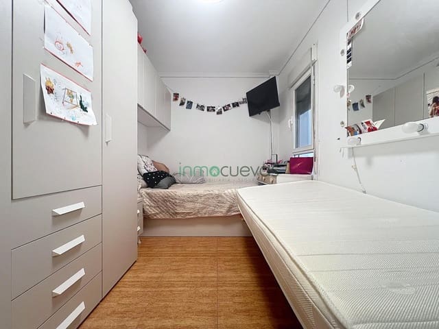 3 soveværelse Lejlighed til salg i Cuevas del Almanzora - € 99.999 (Ref: 9721795)