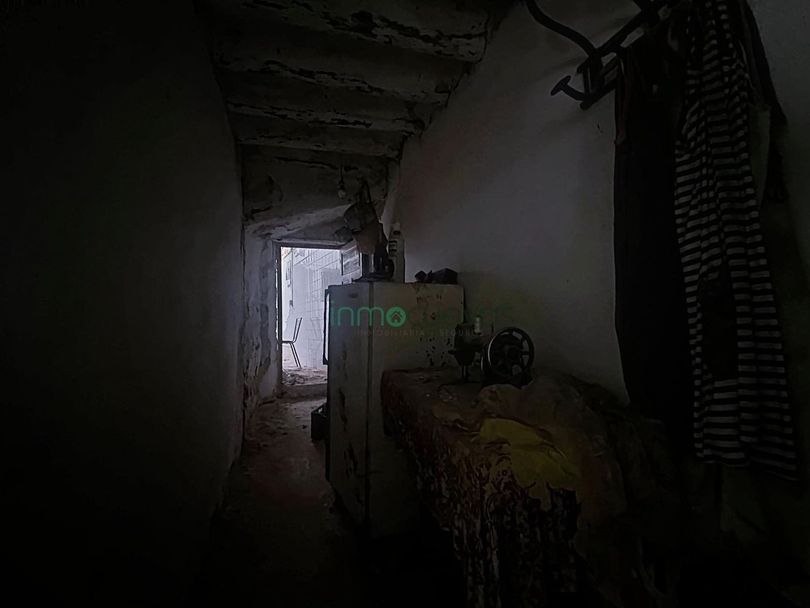 4 bedroom Semi-detached Villa for sale in Cuevas del Almanzora - € 45,000 (Ref: 9721796)