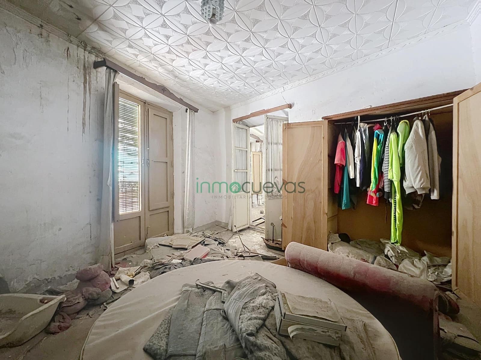 4 bedroom Semi-detached Villa for sale in Cuevas del Almanzora - € 45,000 (Ref: 9721796)