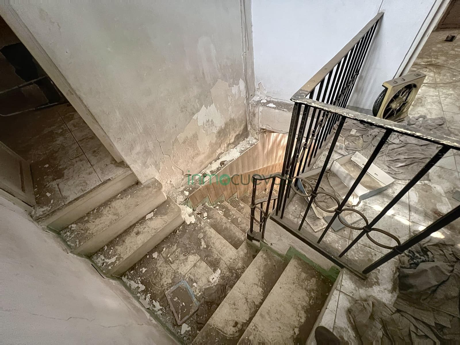 4 bedroom Semi-detached Villa for sale in Cuevas del Almanzora - € 45,000 (Ref: 9721796)