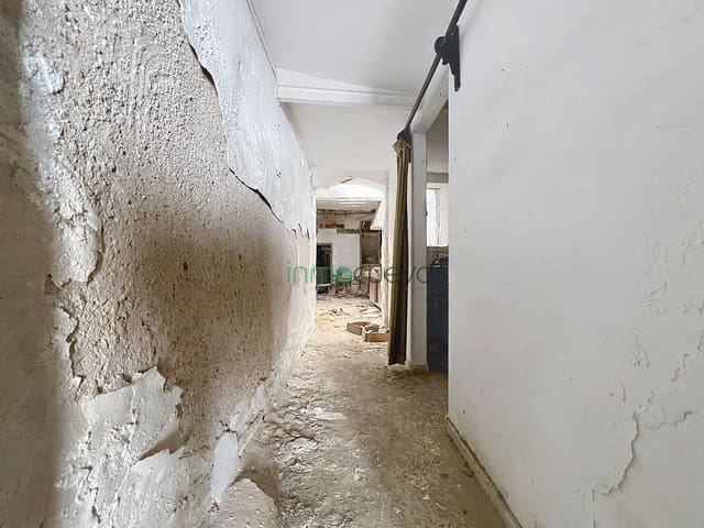 4 bedroom Semi-detached Villa for sale in Cuevas del Almanzora - € 45,000 (Ref: 9721796)