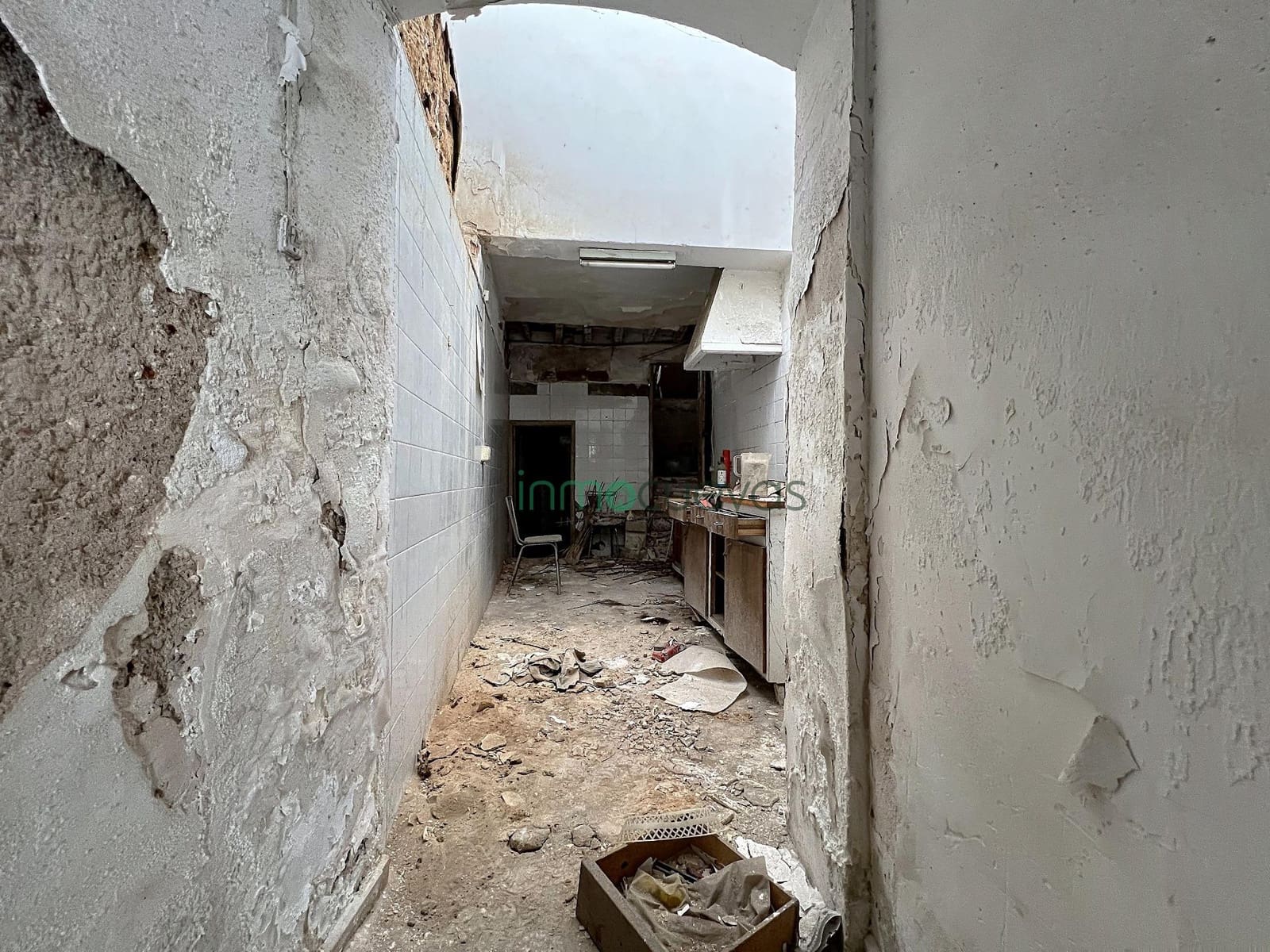 4 bedroom Semi-detached Villa for sale in Cuevas del Almanzora - € 45,000 (Ref: 9721796)