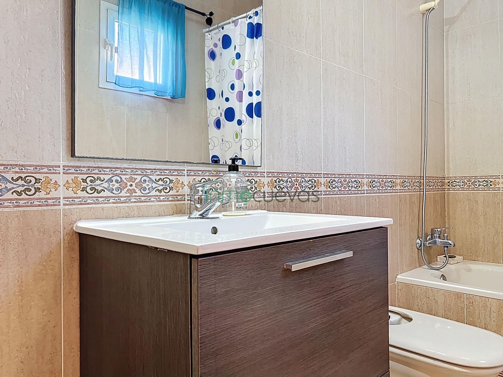 3 bedroom Apartment for sale in Cuevas del Almanzora with garage - € 135,000 (Ref: 9738658)