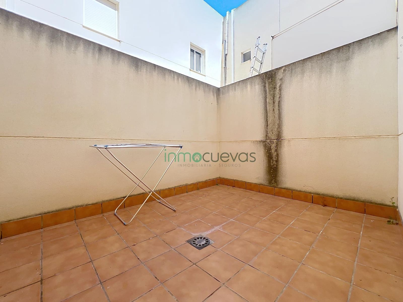 3 bedroom Apartment for sale in Cuevas del Almanzora with garage - € 135,000 (Ref: 9738658)