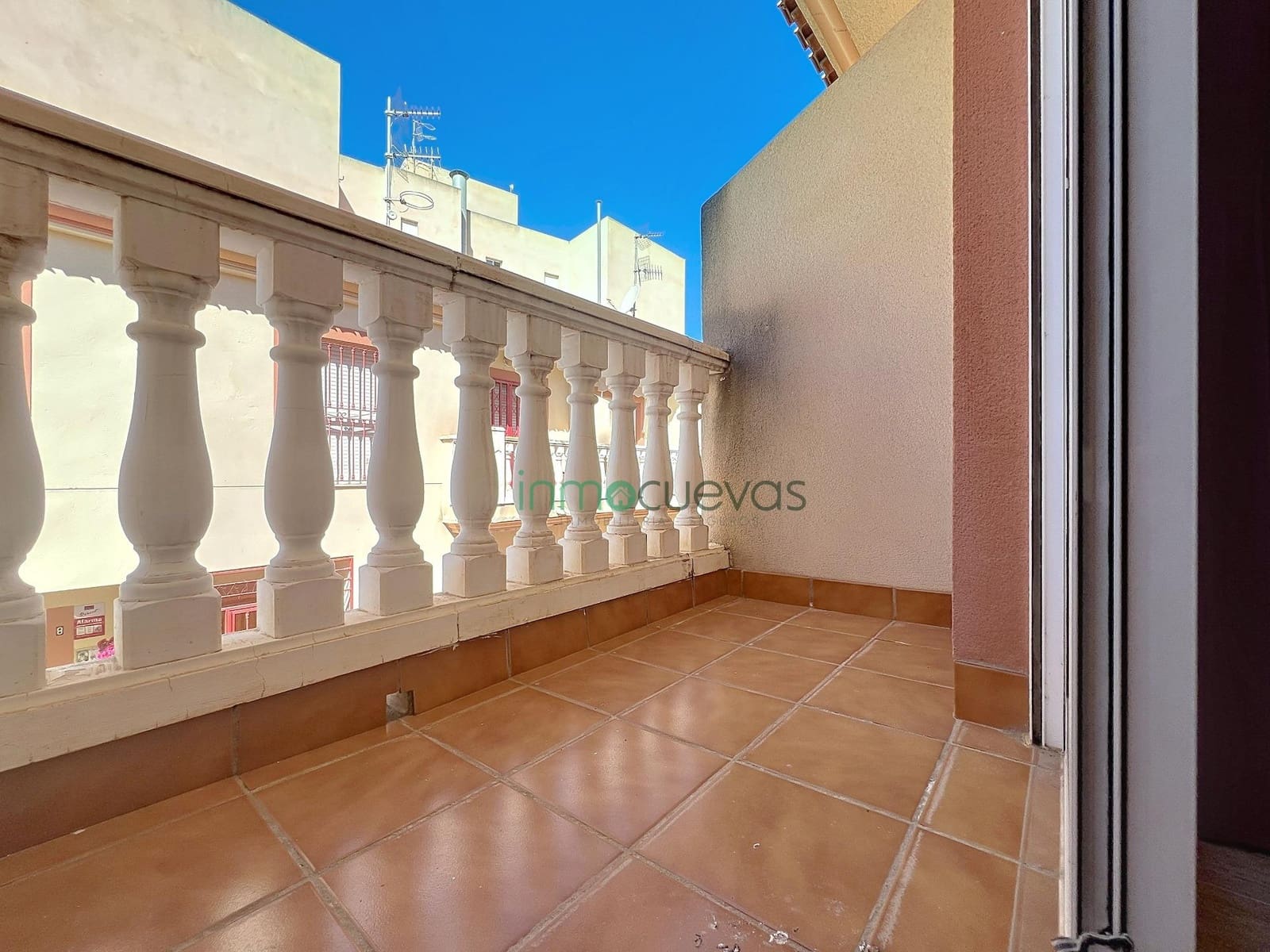 3 bedroom Apartment for sale in Cuevas del Almanzora with garage - € 135,000 (Ref: 9738658)