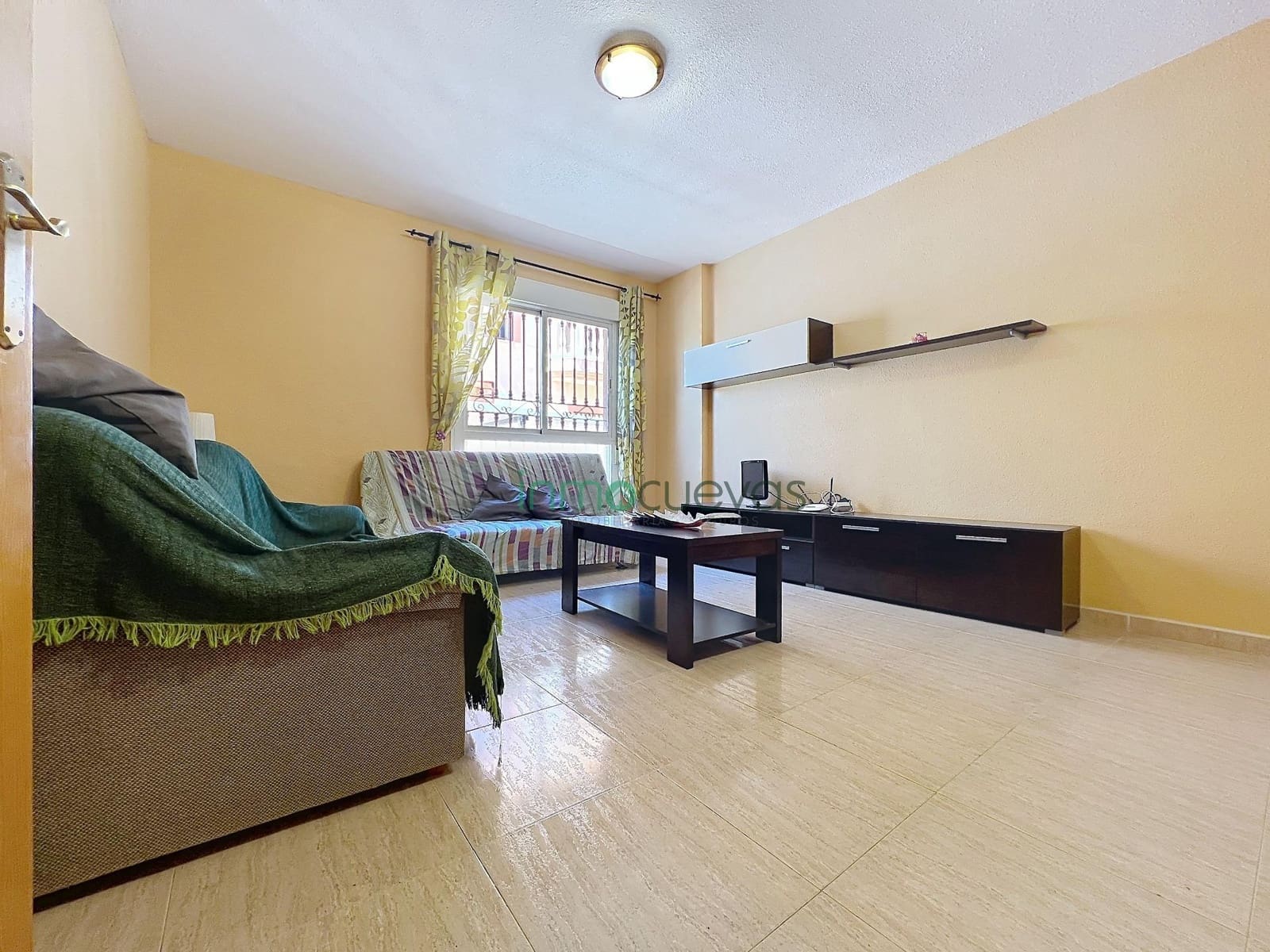 3 bedroom Apartment for sale in Cuevas del Almanzora with garage - € 135,000 (Ref: 9738658)