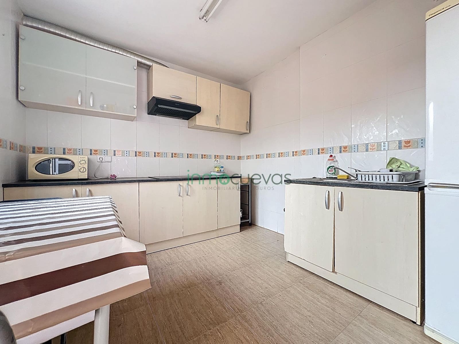 3 bedroom Apartment for sale in Cuevas del Almanzora with garage - € 135,000 (Ref: 9738658)