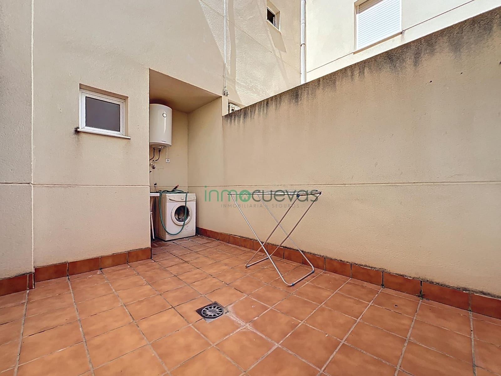 3 bedroom Apartment for sale in Cuevas del Almanzora with garage - € 135,000 (Ref: 9738658)
