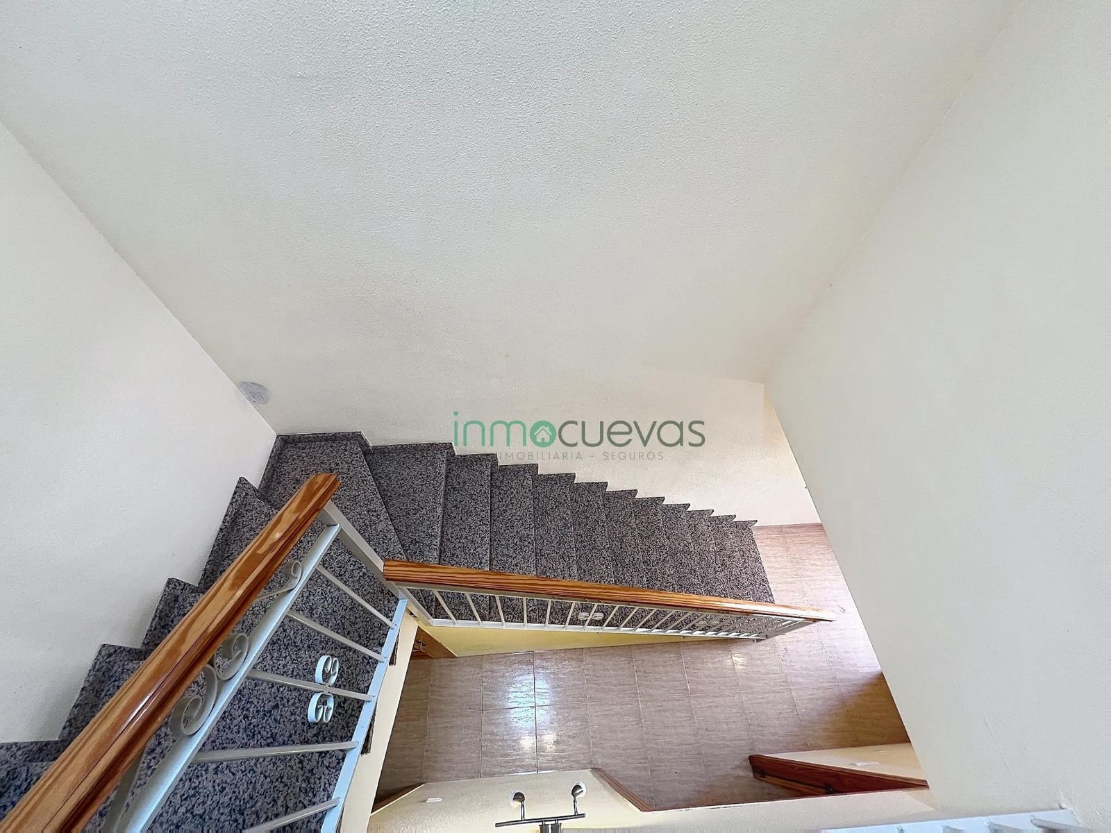 3 bedroom Apartment for sale in Cuevas del Almanzora with garage - € 135,000 (Ref: 9738658)