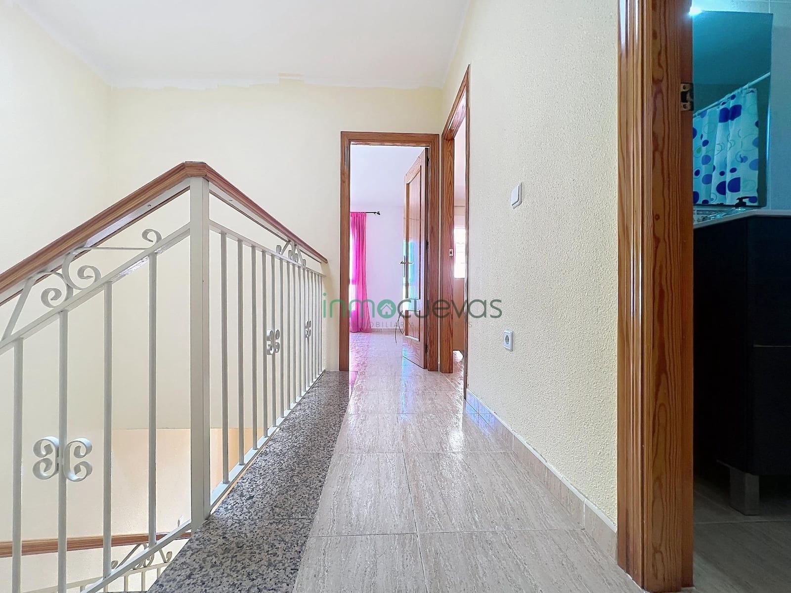 3 bedroom Apartment for sale in Cuevas del Almanzora with garage - € 135,000 (Ref: 9738658)