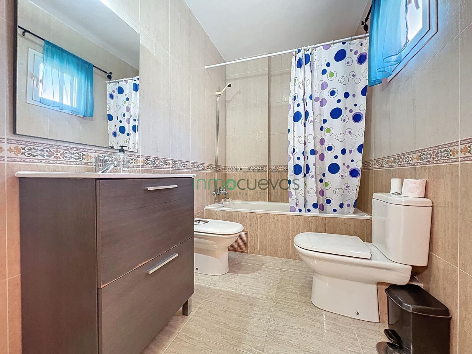 3 bedroom Apartment for sale in Cuevas del Almanzora with garage - € 135,000 (Ref: 9738658)