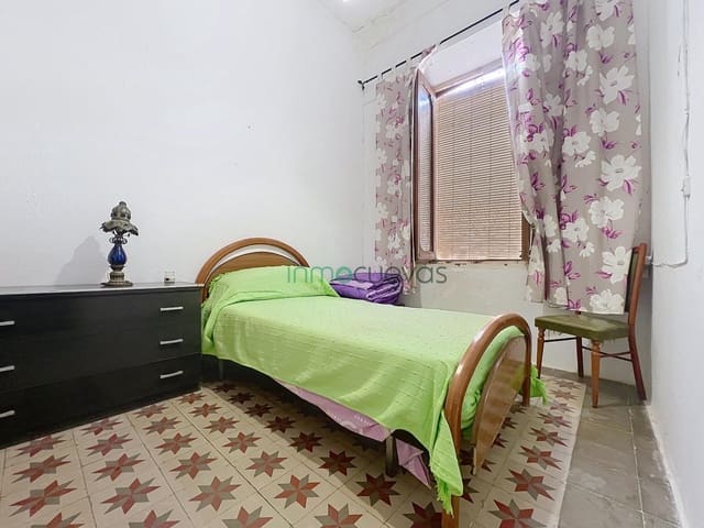 4 makuuhuone Omakotitalo myytävänä paikassa Vera - 199 999 € (Ref: 9762071)