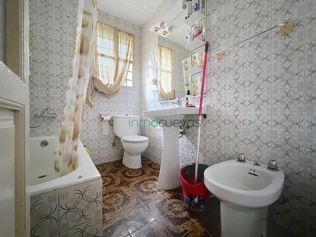 4 makuuhuone Omakotitalo myytävänä paikassa Vera - 199 999 € (Ref: 9762071)