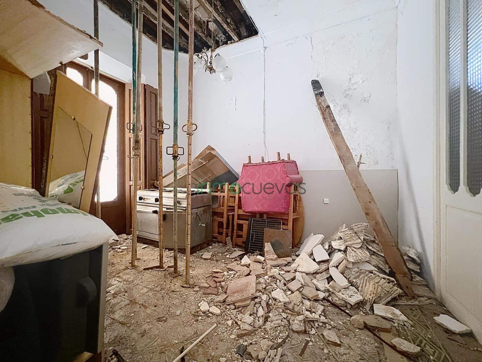 4 makuuhuone Omakotitalo myytävänä paikassa Vera - 199 999 € (Ref: 9762071)