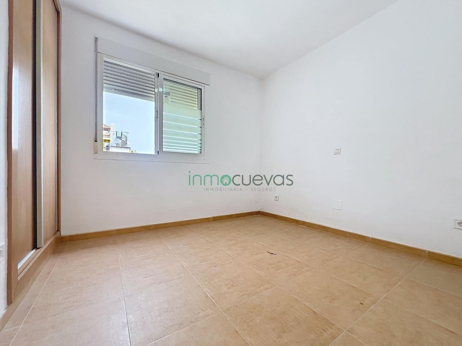 3 soverom Kjedet enebolig til salgs i Vera med svømmebasseng garasje - € 275 000 (Ref: 9762072)