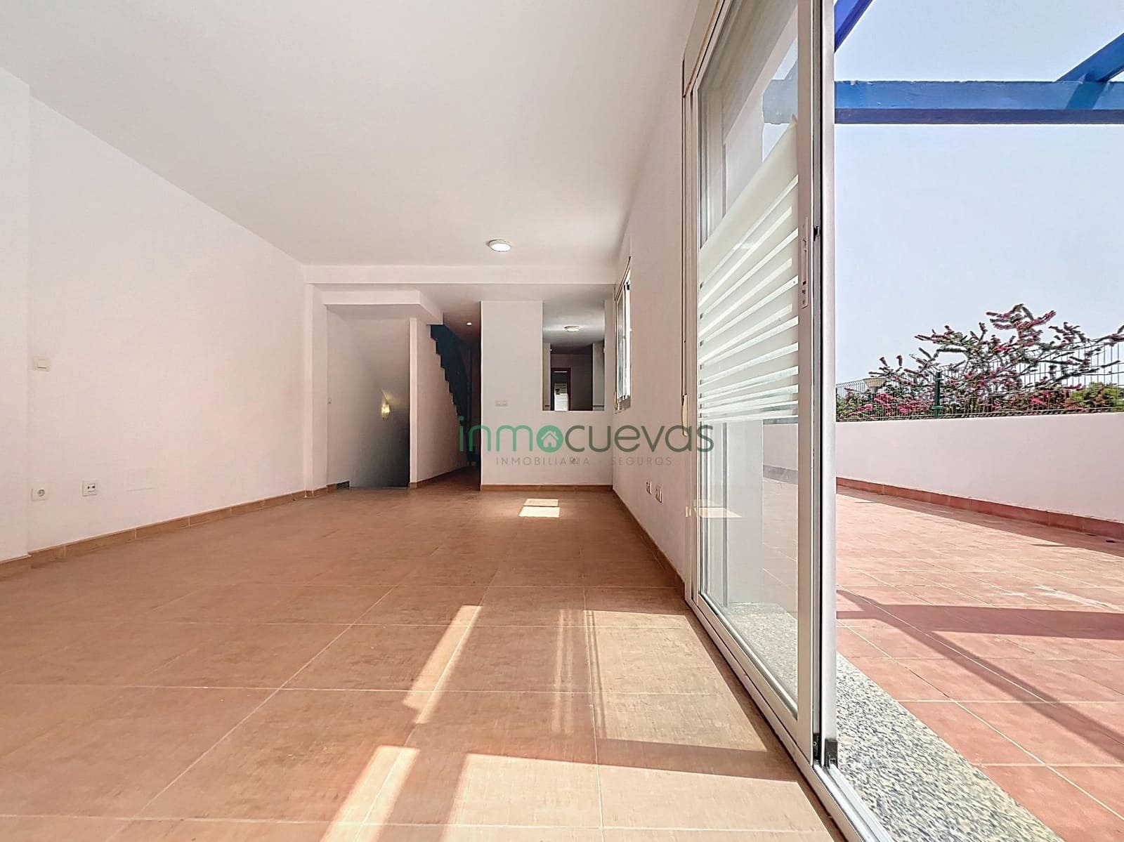 3 soverom Kjedet enebolig til salgs i Vera med svømmebasseng garasje - € 275 000 (Ref: 9762072)