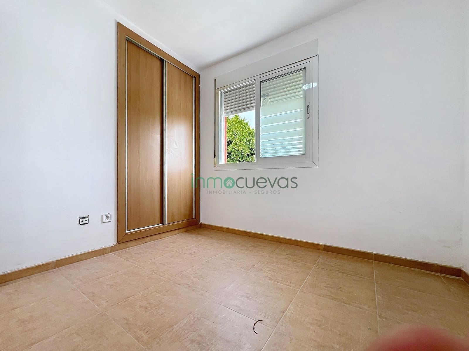 3 soverom Kjedet enebolig til salgs i Vera med svømmebasseng garasje - € 275 000 (Ref: 9762072)