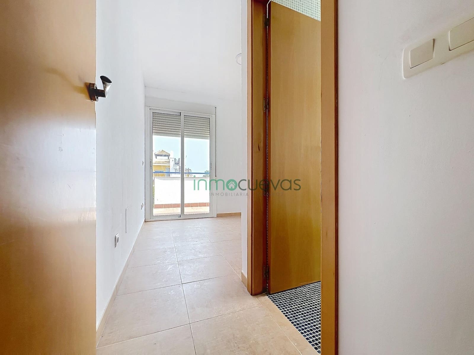 3 soverom Kjedet enebolig til salgs i Vera med svømmebasseng garasje - € 275 000 (Ref: 9762072)