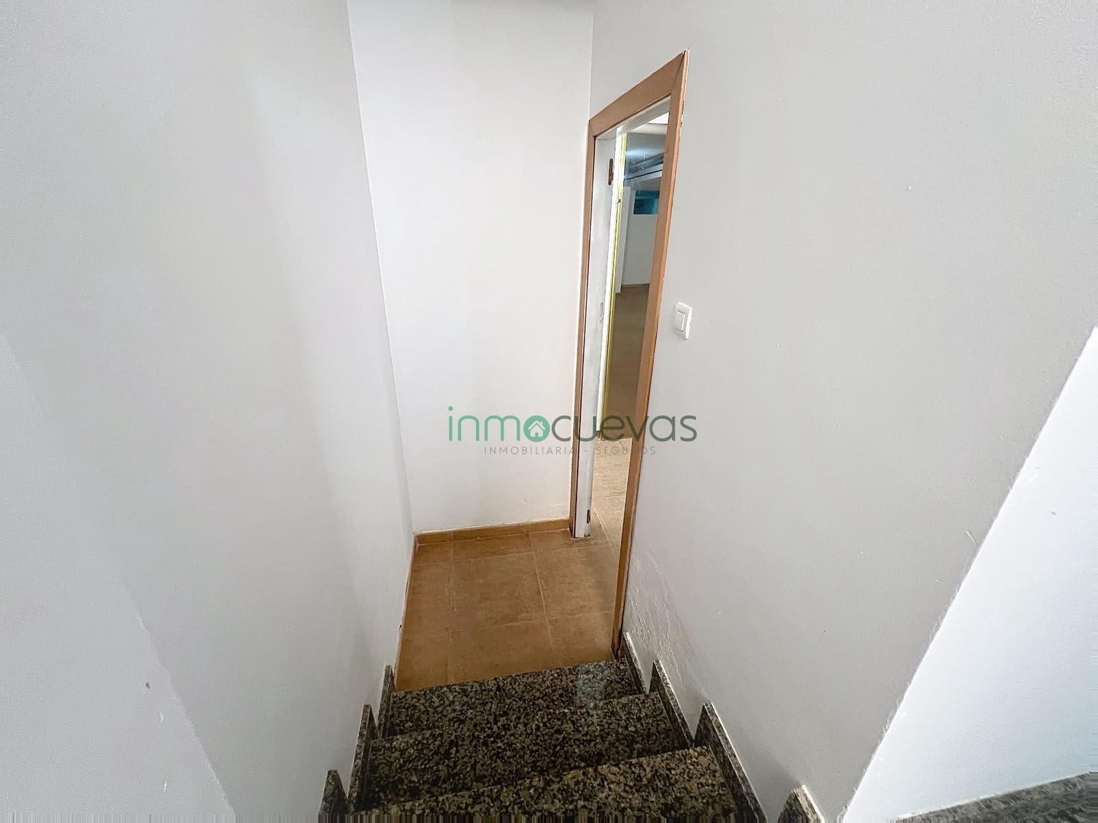 3 soverom Kjedet enebolig til salgs i Vera med svømmebasseng garasje - € 275 000 (Ref: 9762072)