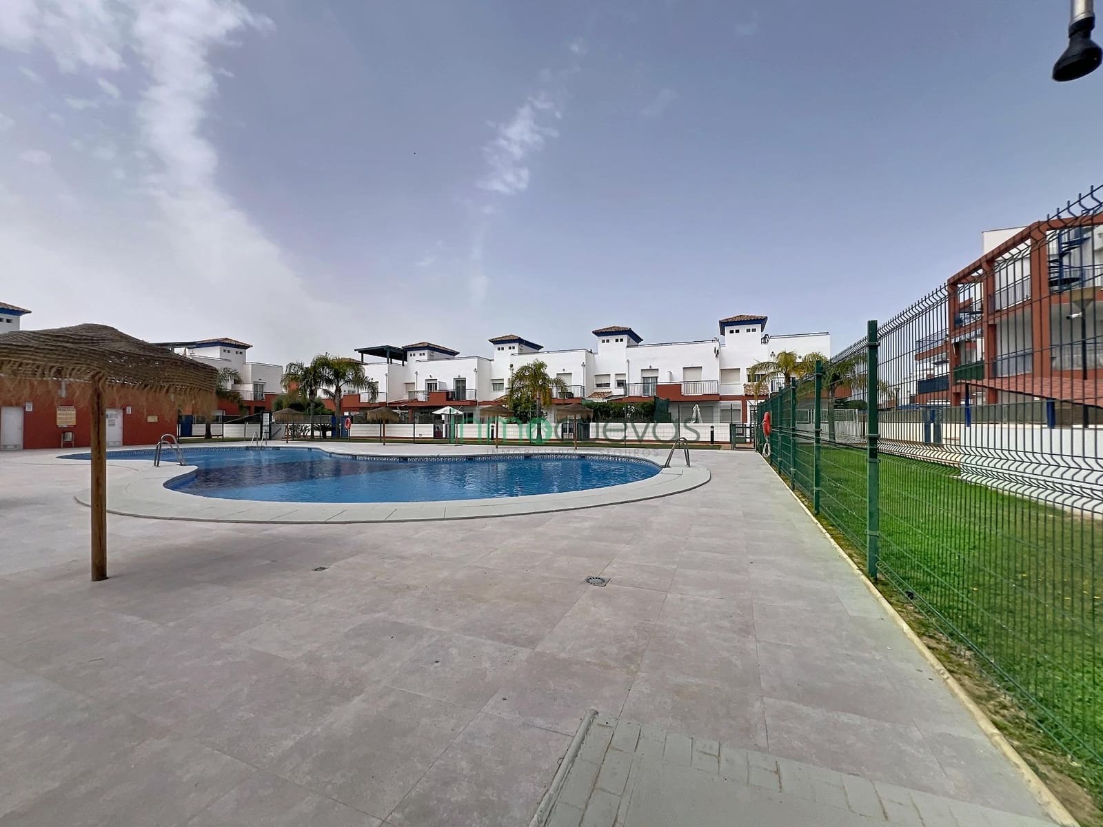 3 soverom Kjedet enebolig til salgs i Vera med svømmebasseng garasje - € 275 000 (Ref: 9762072)