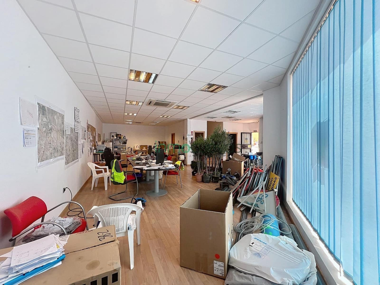Negocio en El Real en alquiler con garaje - 950 € (Ref: 9839342)