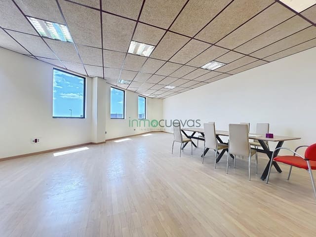 Negocio en El Real, Antas en alquiler con garaje - 950 € (Ref: 9839342)