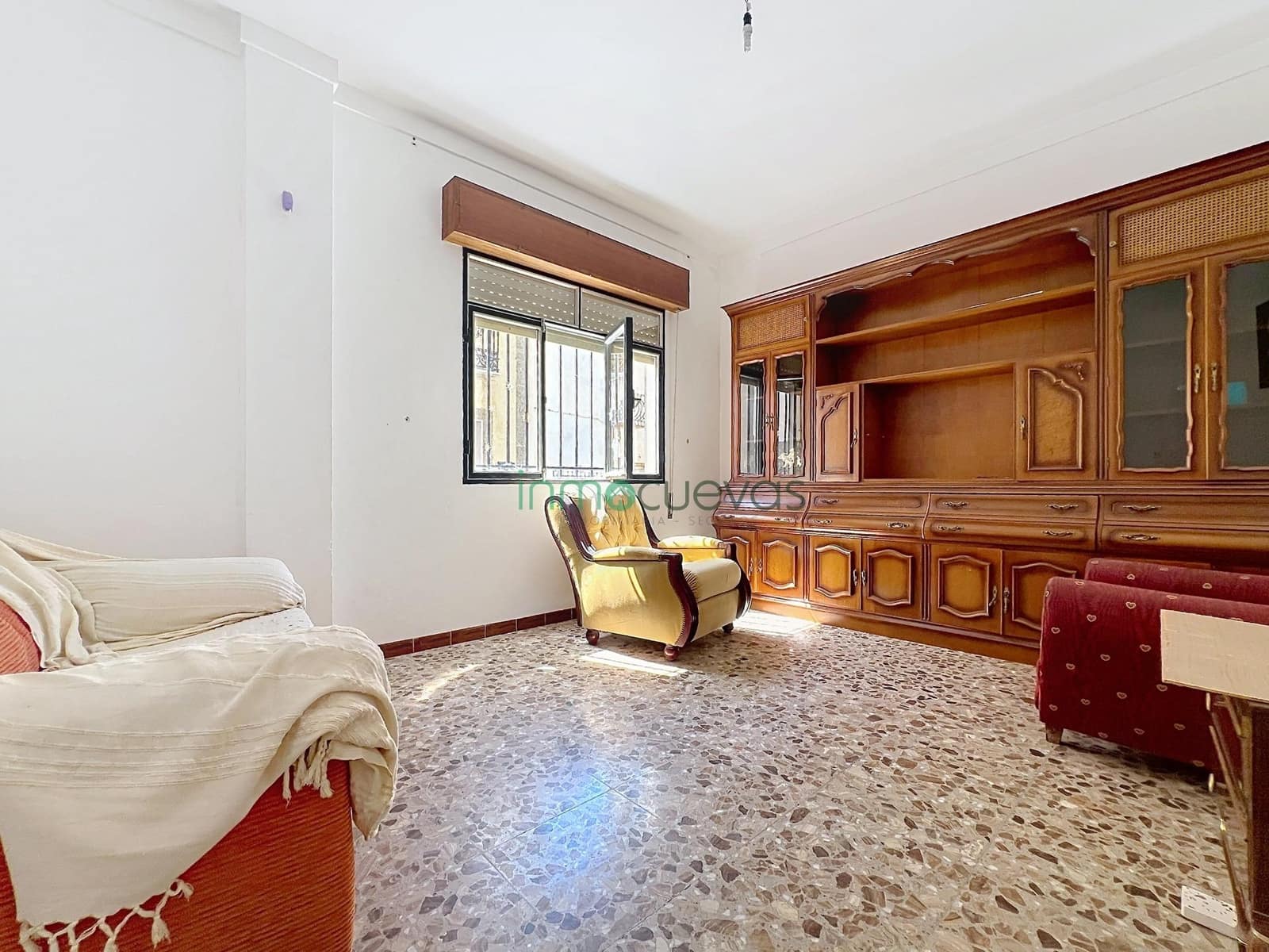 6 bedroom Terraced Villa for sale in Zurgena with garage - € 124,999 (Ref: 9843604)
