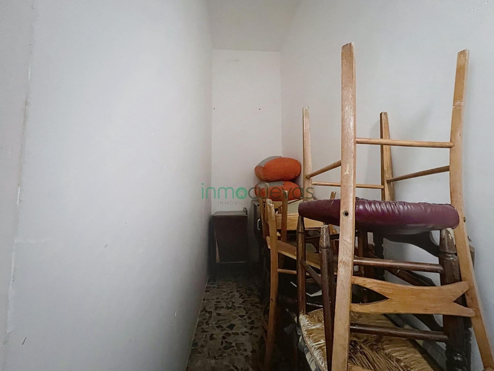 6 bedroom Terraced Villa for sale in Zurgena with garage - € 124,999 (Ref: 9843604)