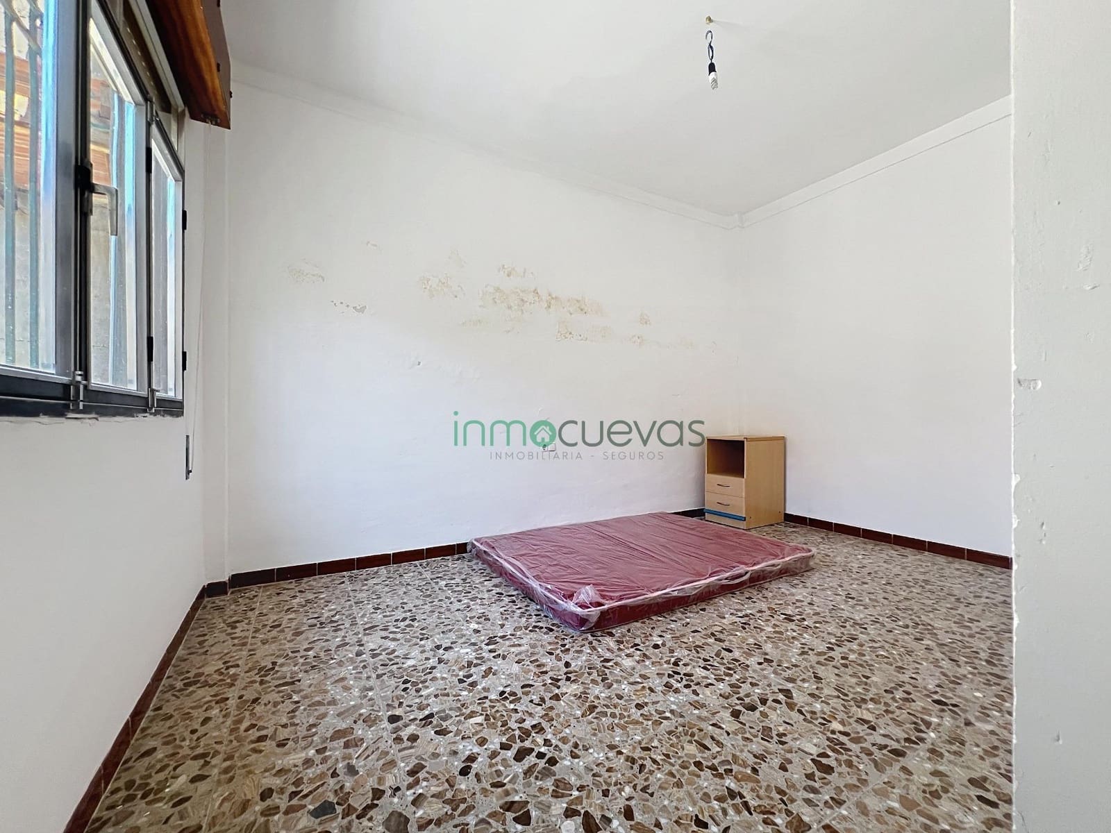 6 bedroom Terraced Villa for sale in Zurgena with garage - € 124,999 (Ref: 9843604)