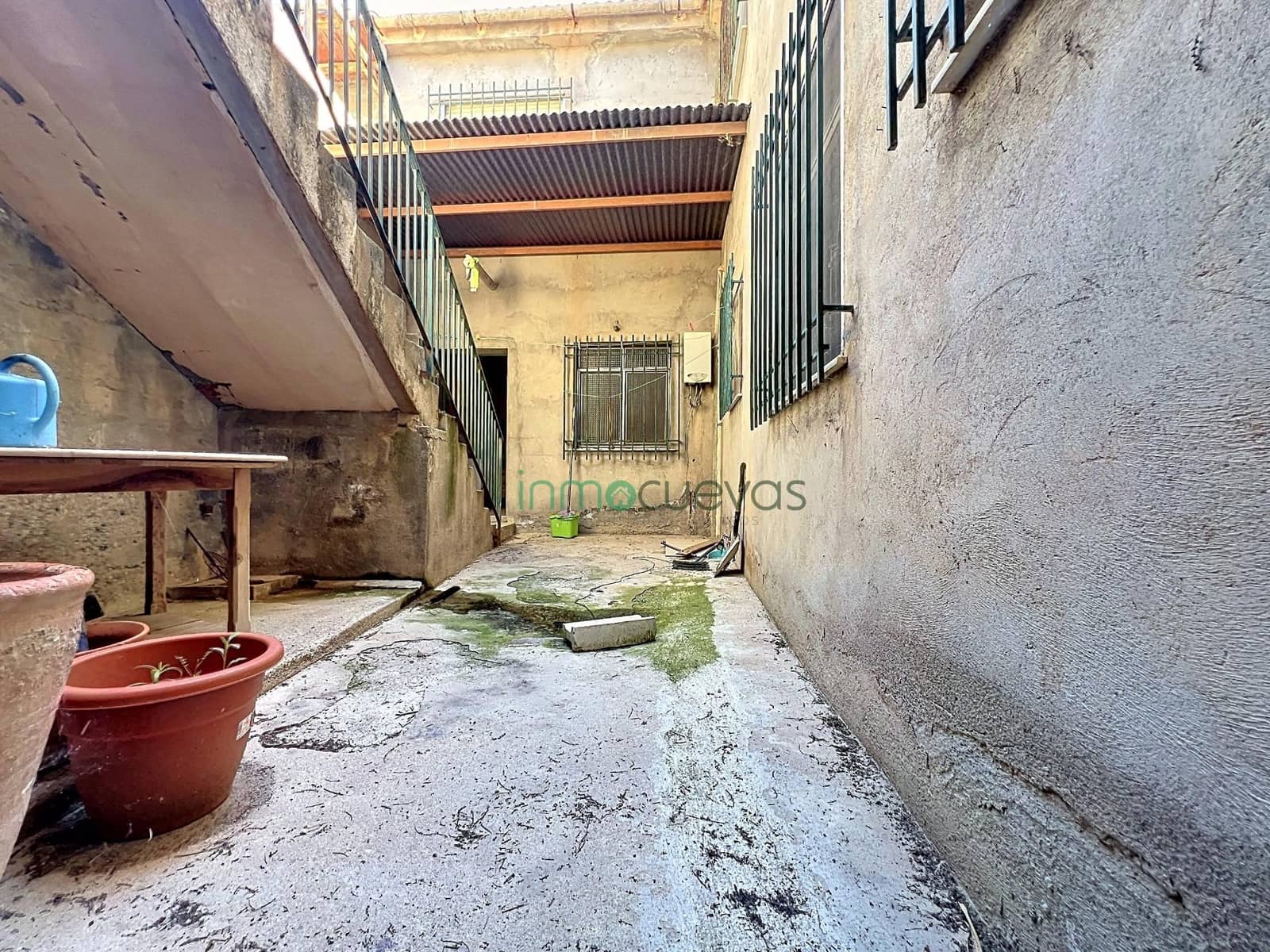 6 bedroom Terraced Villa for sale in Zurgena with garage - € 124,999 (Ref: 9843604)