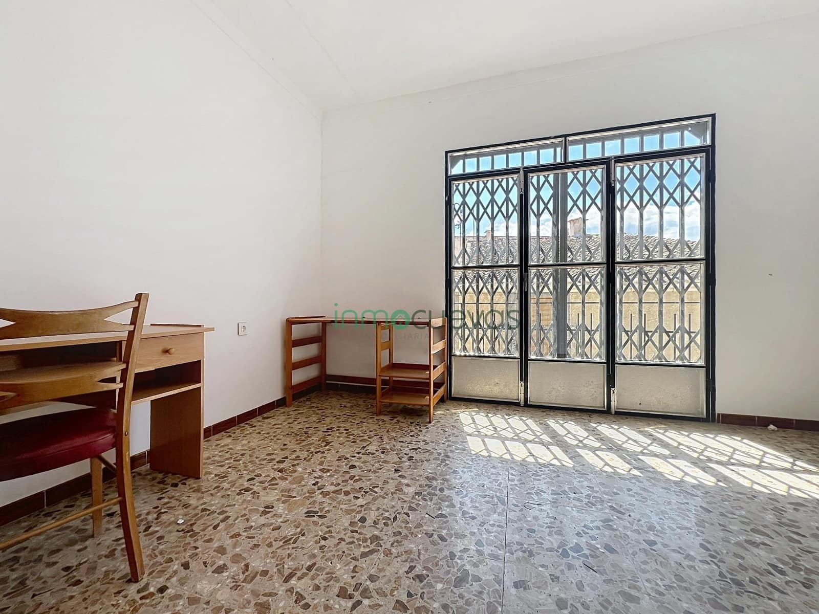 6 bedroom Terraced Villa for sale in Zurgena with garage - € 124,999 (Ref: 9843604)