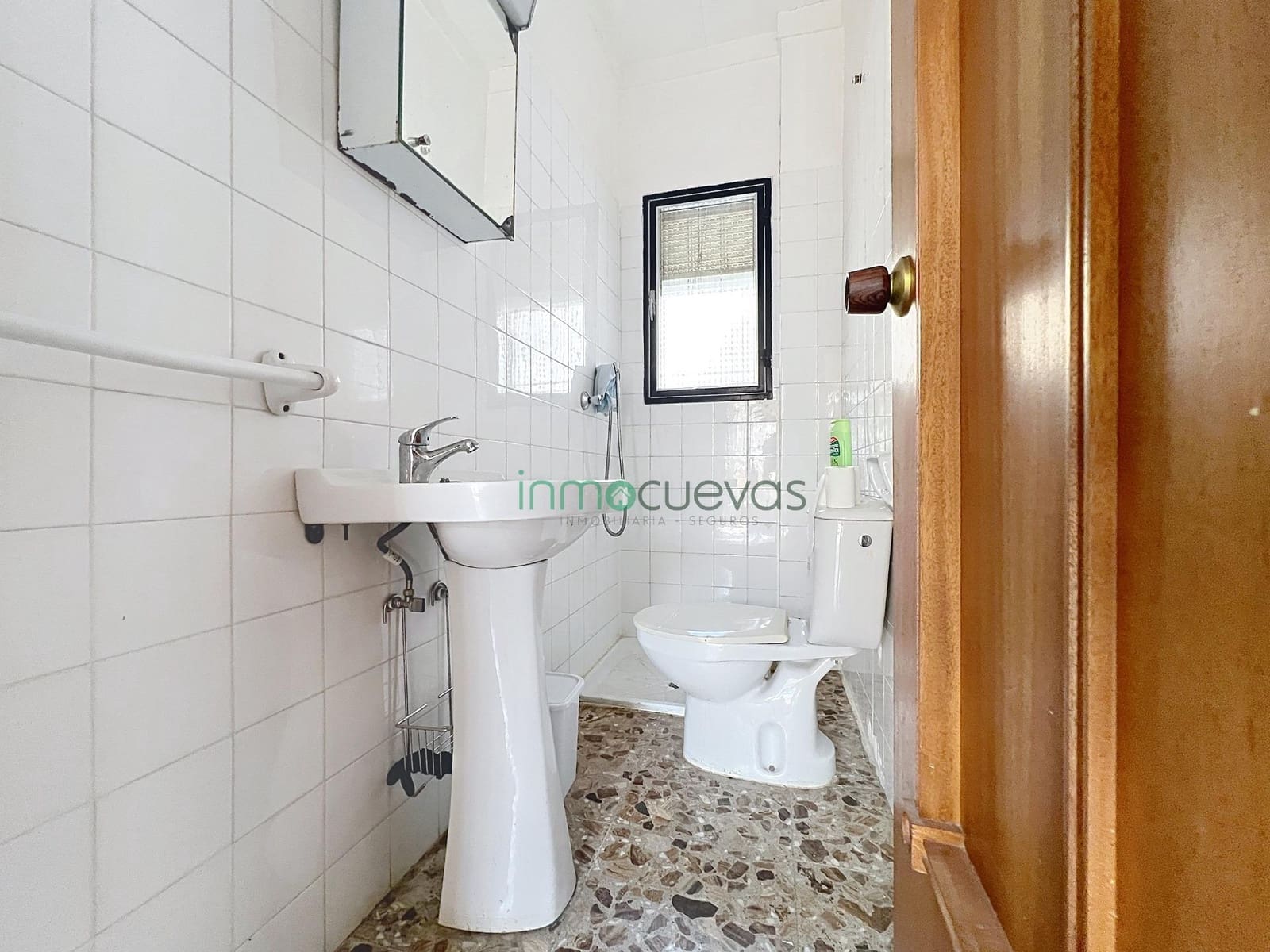6 bedroom Terraced Villa for sale in Zurgena with garage - € 124,999 (Ref: 9843604)