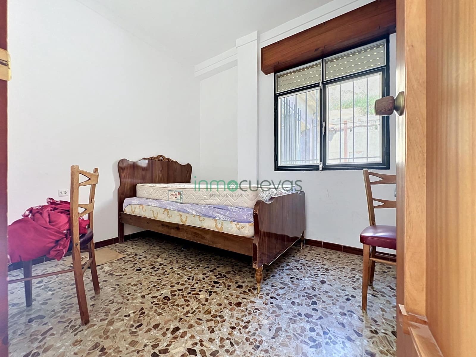 6 bedroom Terraced Villa for sale in Zurgena with garage - € 124,999 (Ref: 9843604)