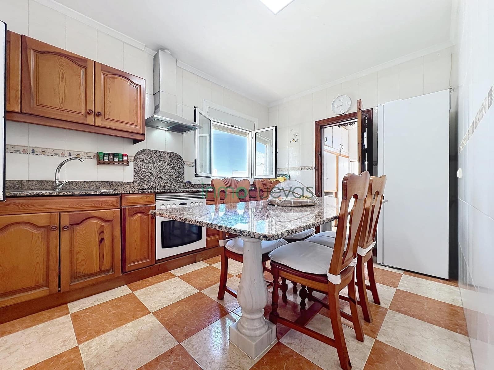 4 bedroom Villa for sale in Mojacar with pool garage - € 690,000 (Ref: 9966722)