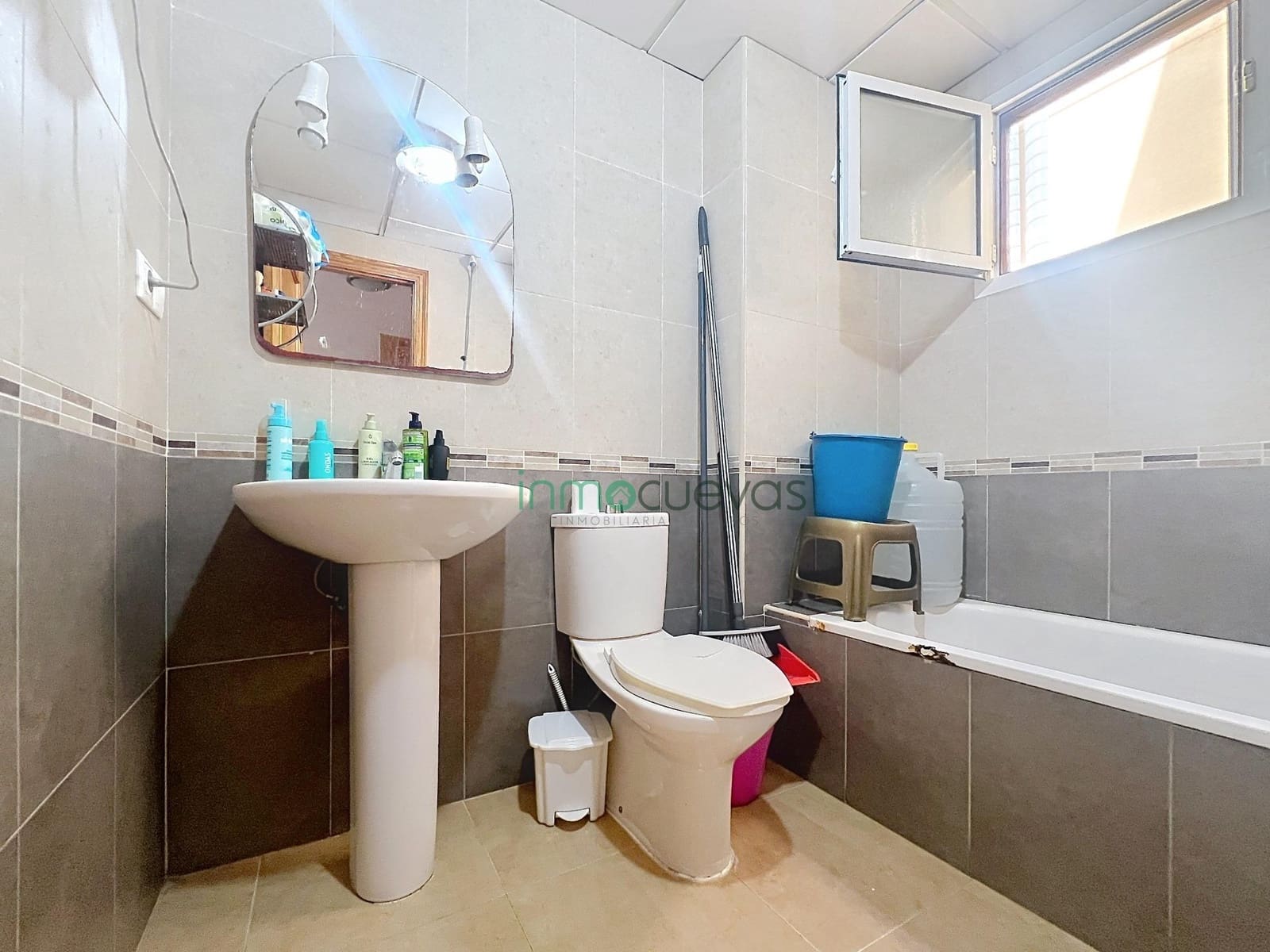 2 bedroom Flat for sale in Cuevas del Almanzora with pool - € 76,500 (Ref: 9975521)