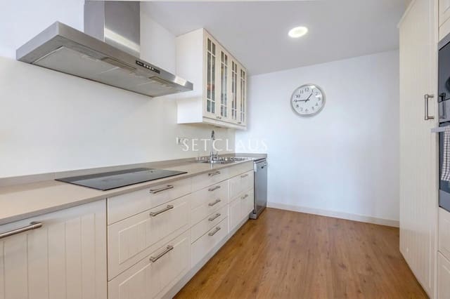 Chalet de 4 habitaciones en Vilassar de Dalt en venta con garaje - 625.000 € (Ref: 10000920)