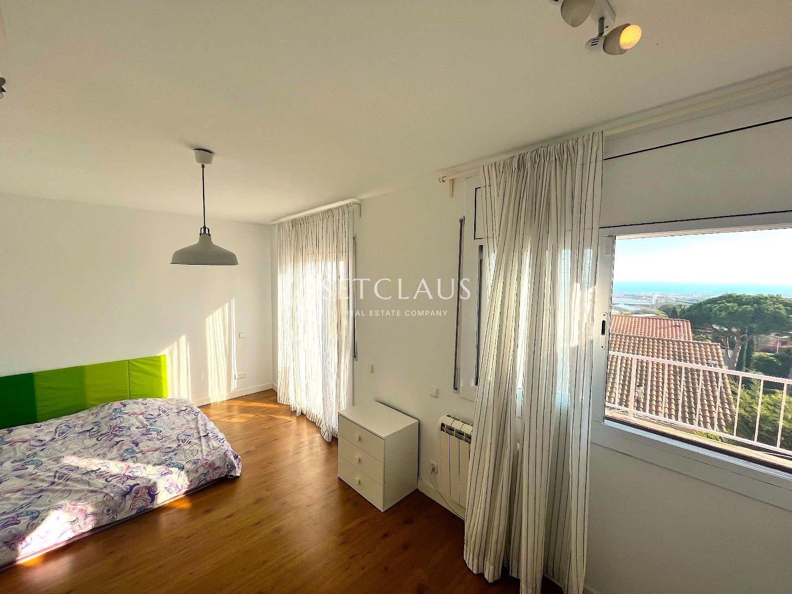 Chalet de 4 habitaciones en Vilassar de Dalt en venta con garaje - 625.000 € (Ref: 10000920)