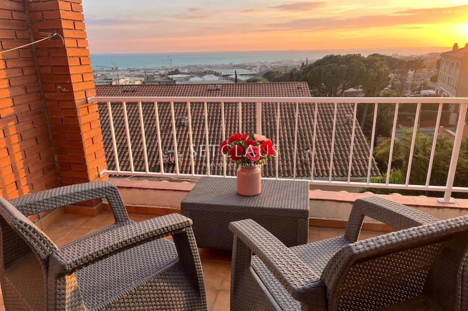 Chalet de 4 habitaciones en Vilassar de Dalt en venta con garaje - 625.000 € (Ref: 10000920)