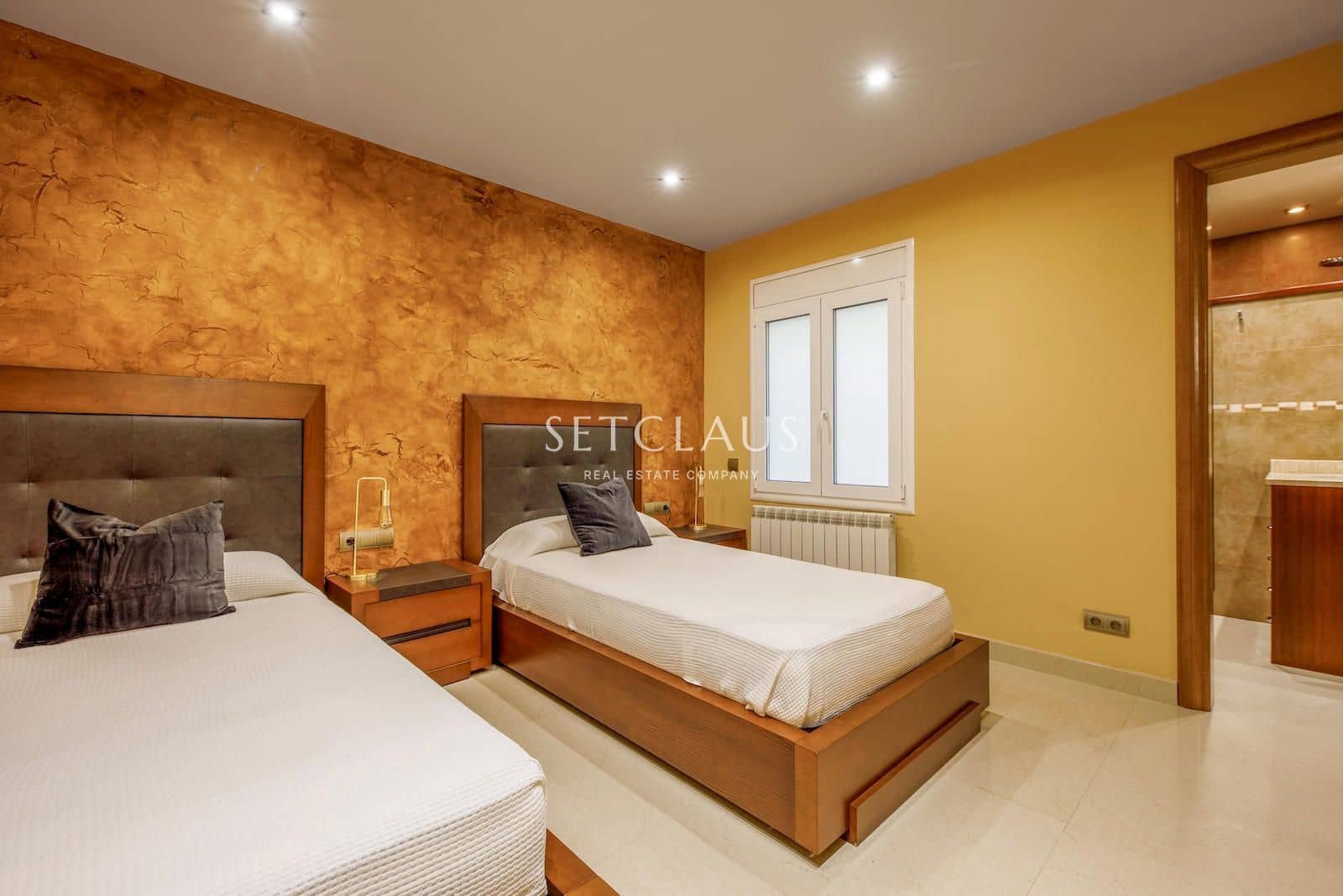 3 sypialnia Mieszkanie na sprzedaż w Miasto Barcelona - 1 695 000 € (Ref: 10035800)