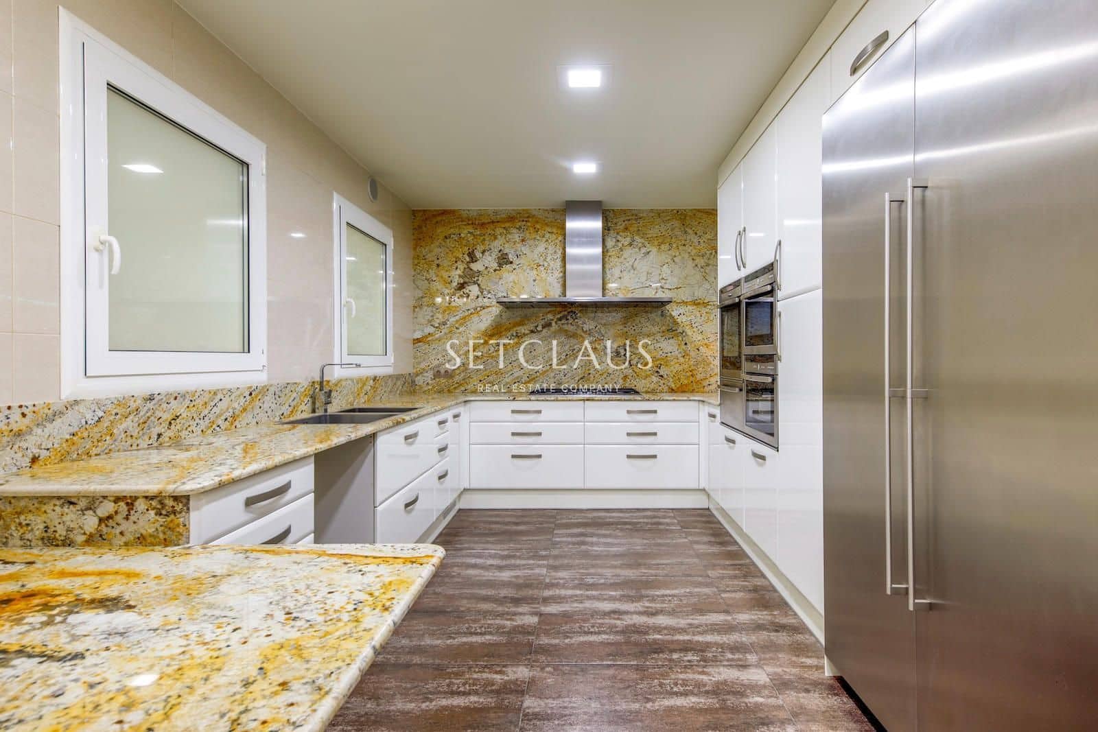 3 sypialnia Mieszkanie na sprzedaż w Miasto Barcelona - 1 695 000 € (Ref: 10035800)