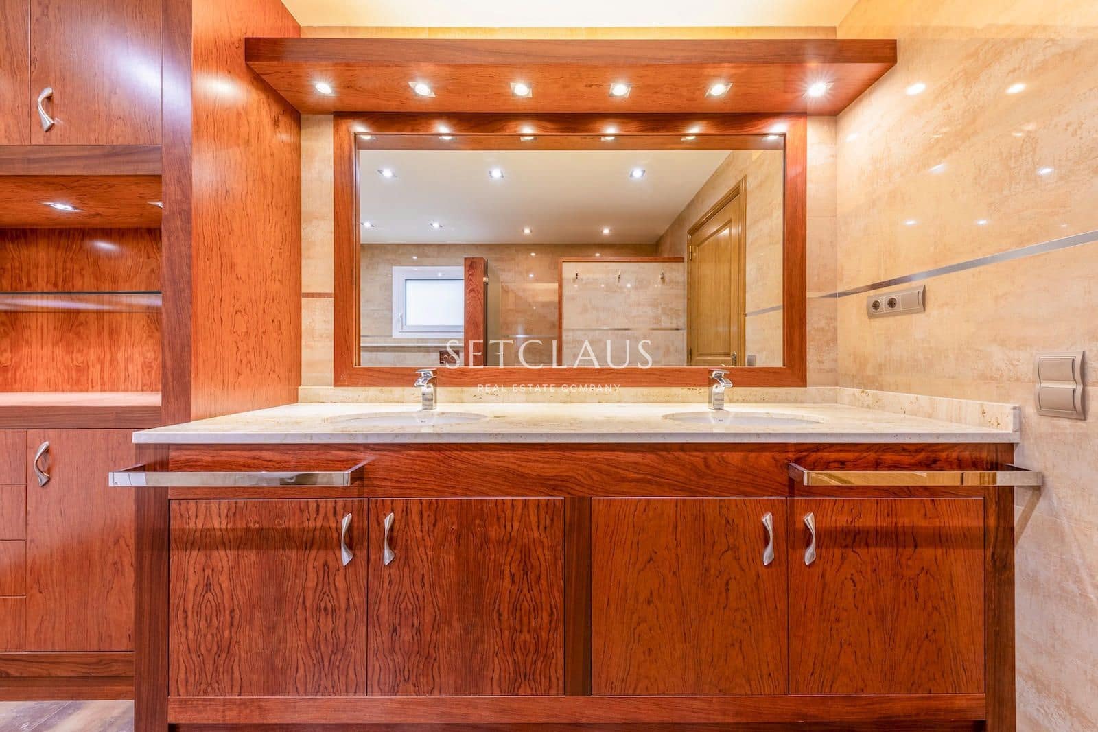 3 sypialnia Mieszkanie na sprzedaż w Miasto Barcelona - 1 695 000 € (Ref: 10035800)