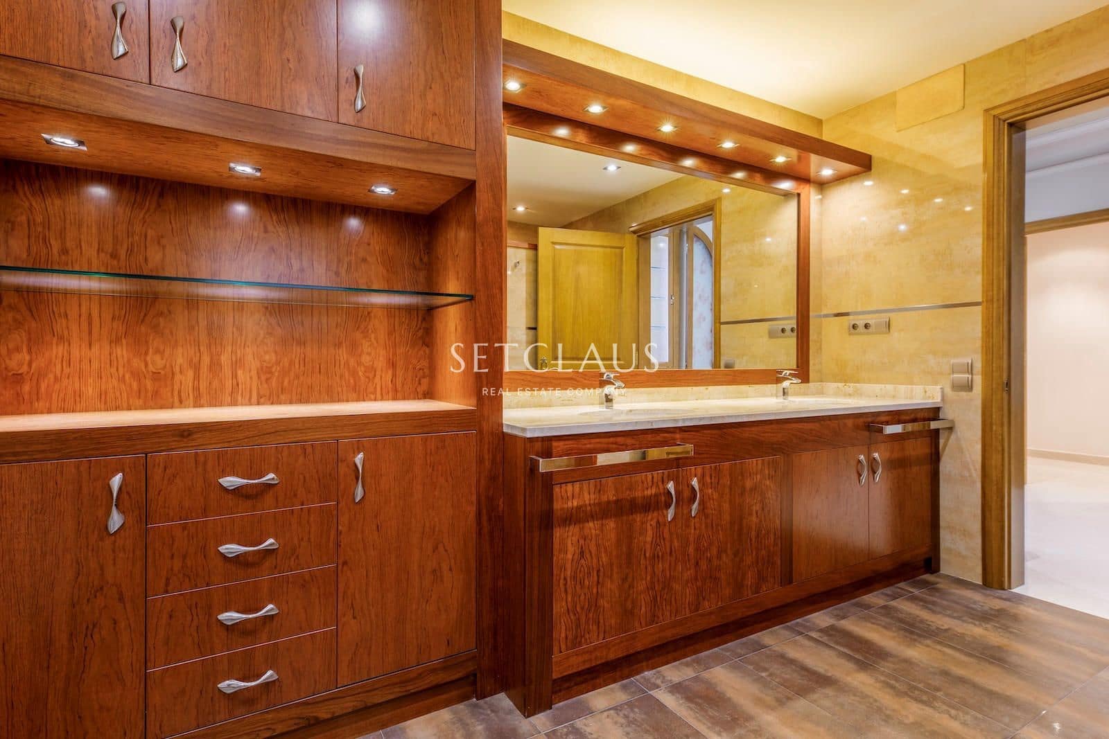 3 sypialnia Mieszkanie na sprzedaż w Miasto Barcelona - 1 695 000 € (Ref: 10035800)