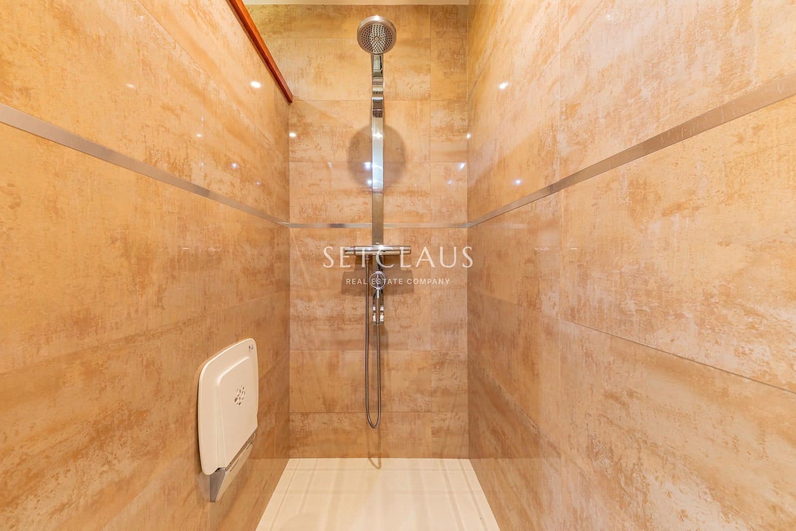 3 sypialnia Mieszkanie na sprzedaż w Miasto Barcelona - 1 695 000 € (Ref: 10035800)