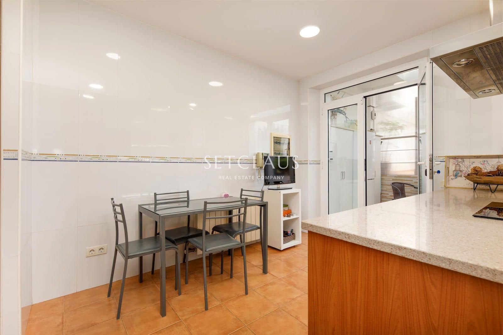 4 bedroom Villa for sale in El Masnou with garage - € 884,000 (Ref: 10043476)