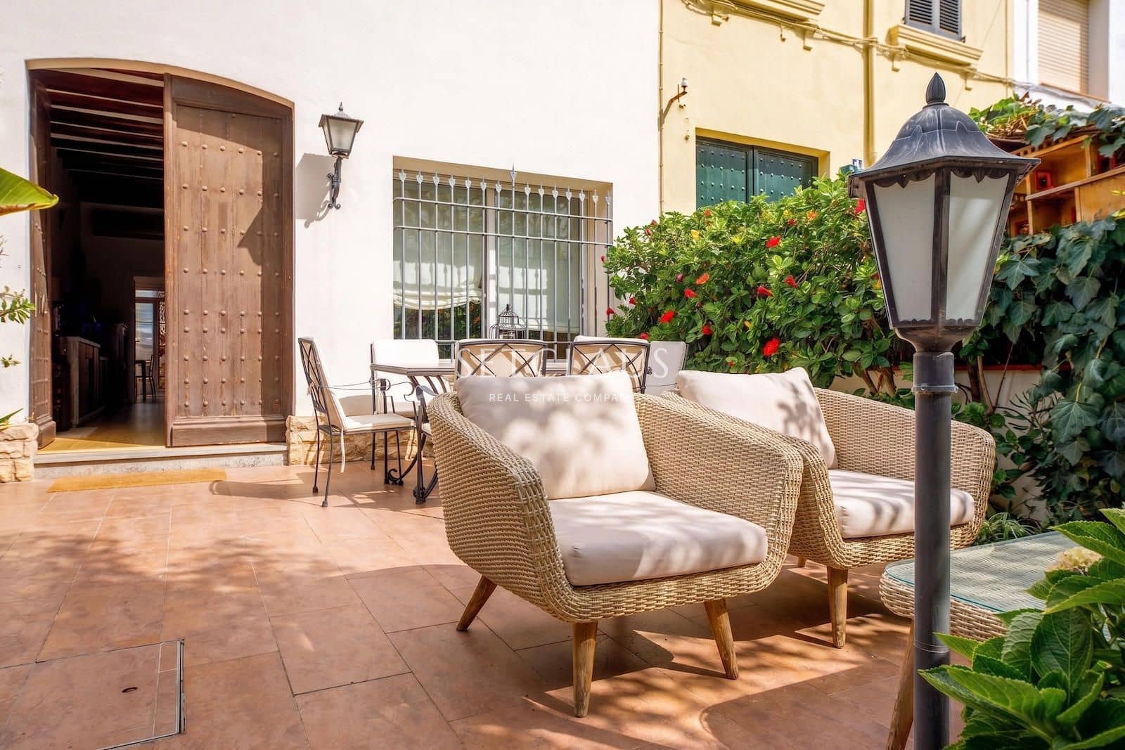 4 bedroom Villa for sale in El Masnou with garage - € 884,000 (Ref: 10043476)