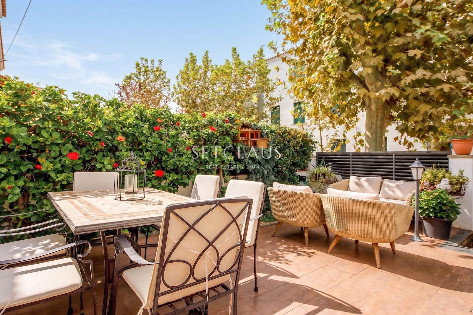 4 bedroom Villa for sale in El Masnou with garage - € 884,000 (Ref: 10043476)