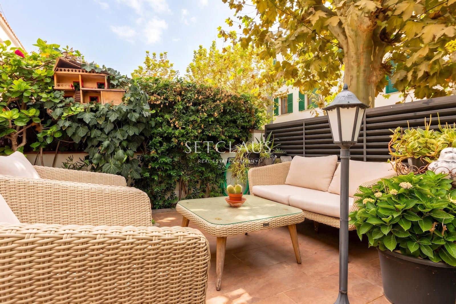 4 bedroom Villa for sale in El Masnou with garage - € 884,000 (Ref: 10043476)